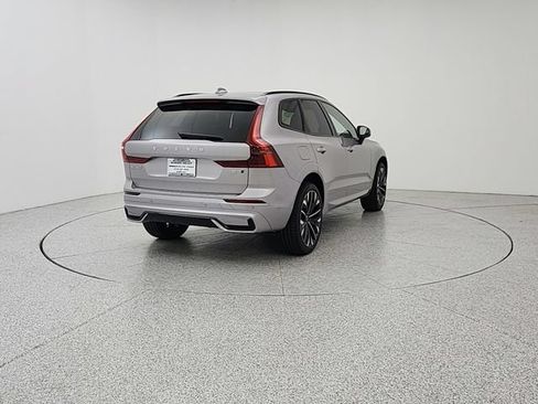 New 2026 Volvo XC60 B5 Ultra w/ Climate Package AWD/4WD image 5