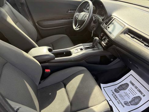 Used 2019 Honda HR-V Sport image 28