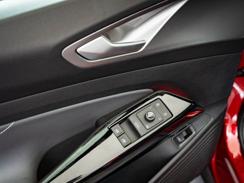 Used 2023 Volkswagen ID.4 Pro S image 21