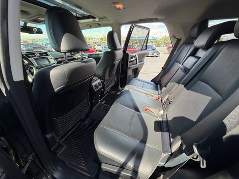 Used 2017 Toyota 4Runner Limited AWD/4WD image 19