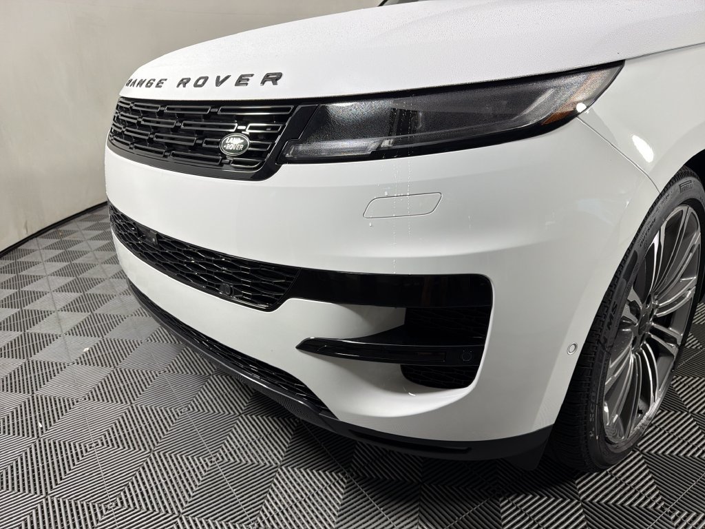 New 2027 Land Rover Range Rover Sport SE AWD/4WD image 12