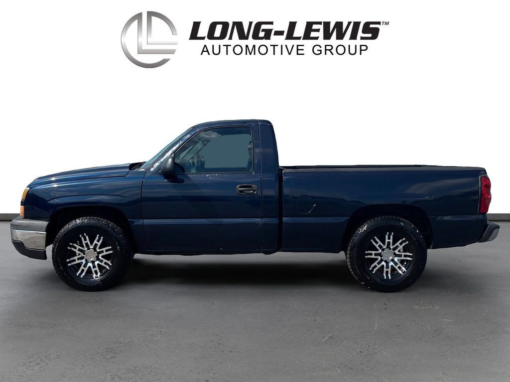 Used 2007 Chevrolet Silverado 1500 W/T RWD image 2