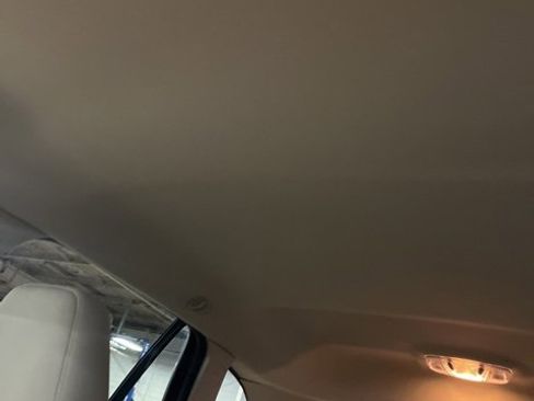 Used 2010 Ford Edge SEL image 7