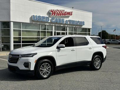 Used 2023 Chevrolet Traverse LT