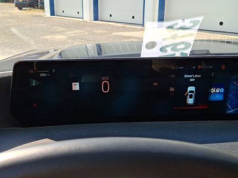 Used 2025 Ford Expedition Active AWD/4WD image 22
