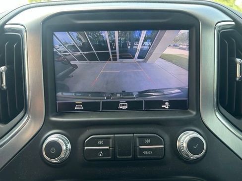 Used 2021 GMC Sierra 1500 SLT AWD/4WD image 19