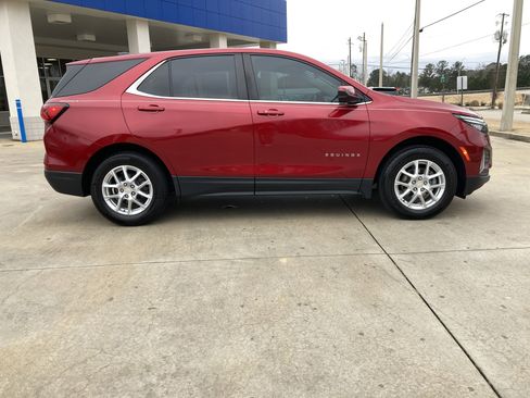 Certified 2024 Chevrolet Equinox LT image 5