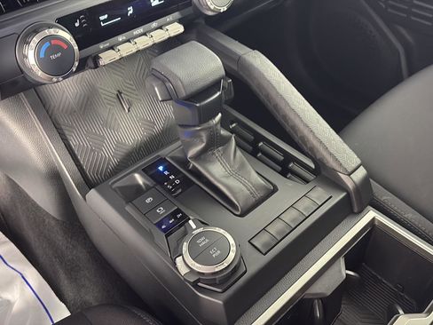 Used 2024 Toyota Tacoma SR5 image 56