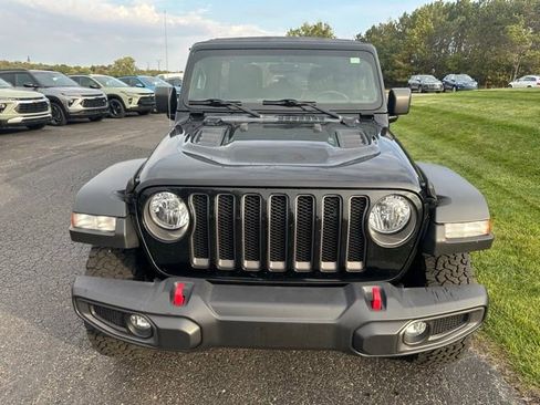 Used 2022 Jeep Wrangler Unlimited Rubicon AWD/4WD image 2
