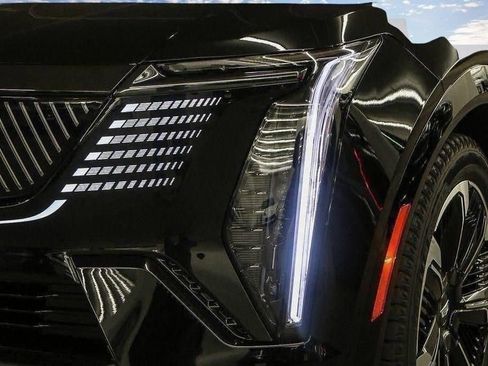 Certified 2026 Cadillac Escalade IQL Sport 1 AWD/4WD image 26