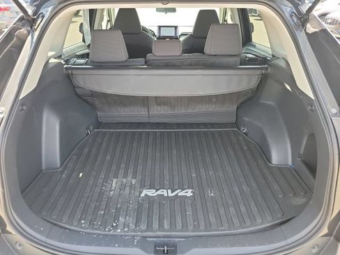 Used 2025 Toyota RAV4 LE AWD/4WD image 10