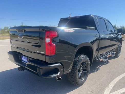 Used 2022 Chevrolet Silverado 1500 Custom Trail Boss w/ Safety Confidence Package AWD/4WD image 5