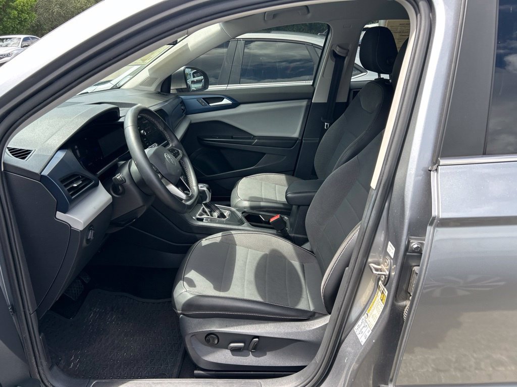 Used 2022 Volkswagen Taos SE FWD image 15