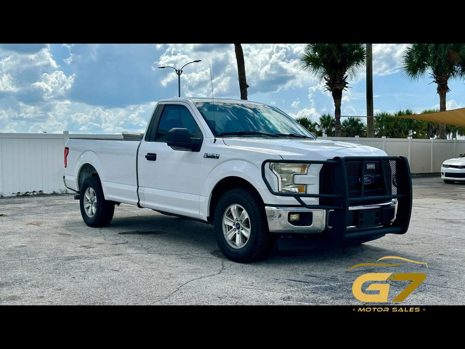 Used 2017 Ford F150 XL w/ Equipment Group 101A Mid RWD image 3