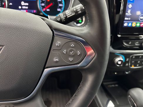Used 2023 Chevrolet Traverse LT image 28