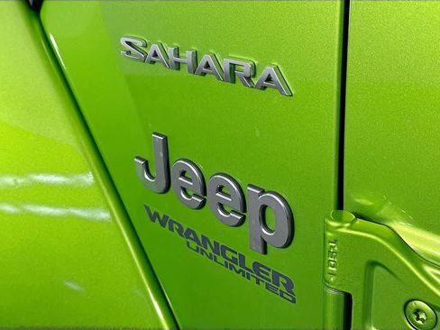 Used 2019 Jeep Wrangler Unlimited Sahara w/ LED Lighting Group image 7