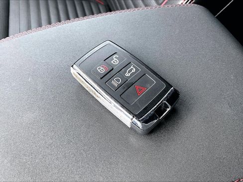 Used 2023 Land Rover Discovery Sport S R-Dynamic image 10