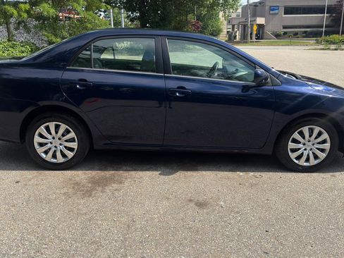 Used 2013 Toyota Corolla LE FWD image 4