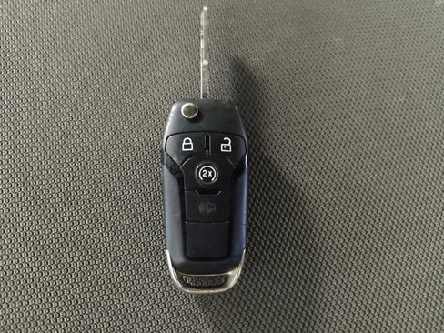 Used 2015 Ford F150 XLT w/ Equipment Group 302A Luxury image 32