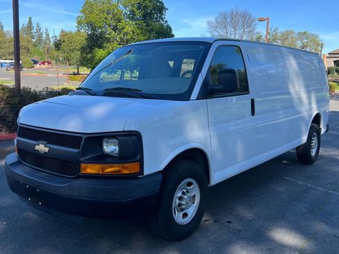 Used 2014 Chevrolet Express 3500 Extended RWD image 1