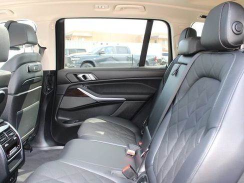 Used 2023 BMW X7 xDrive40i w/ Executive Package AWD/4WD image 41