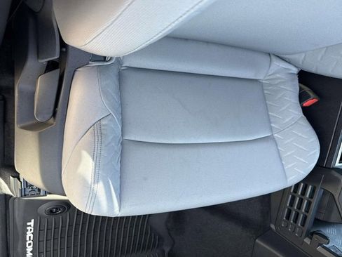 Used 2025 Toyota Tacoma SR5 image 17