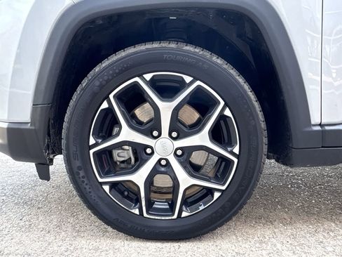 Used 2024 Jeep Compass Limited AWD/4WD image 12