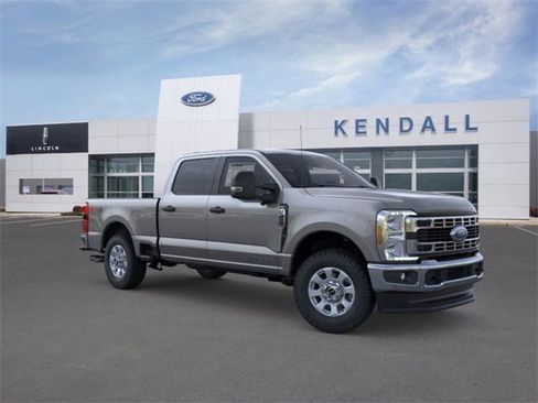 New 2025 Ford F250 XLT w/ 360-Degree Camera Package image 7
