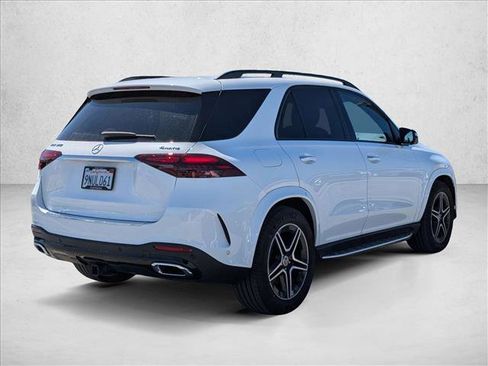 Used 2024 Mercedes-Benz GLE 350 4MATIC image 5