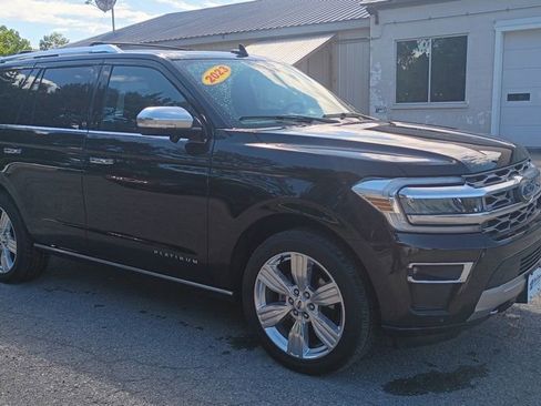 Used 2023 Ford Expedition Platinum AWD/4WD image 1