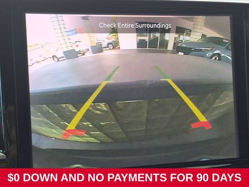 Used 2025 Chrysler Pacifica Select FWD image 14