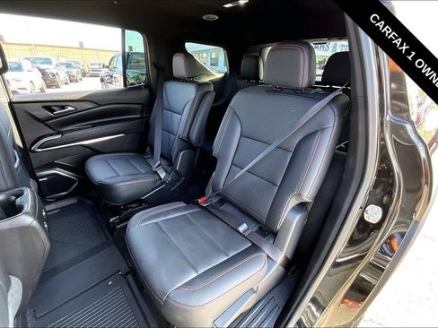 Used 2024 Chevrolet Traverse Z71 w/ Enhanced Driving Package AWD/4WD image 6