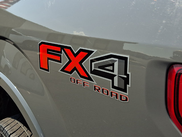 Used 2018 Ford F150 Lariat w/ Equipment Group 502A Luxury AWD/4WD image 30
