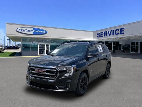 Used 2024 GMC Terrain AT4 AWD/4WD image 4