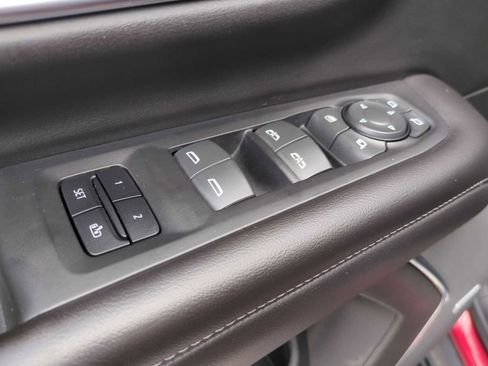 Used 2021 Chevrolet Tahoe LT w/ LT Signature Package image 22