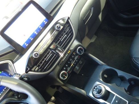 Used 2022 Ford Escape SEL w/ Technology Package image 14