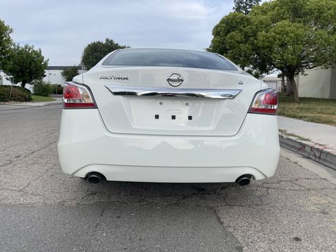 Used 2015 Nissan Altima 2.5 S FWD image 5