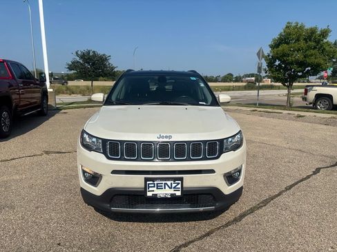 Used 2018 Jeep Compass Limited AWD/4WD image 2