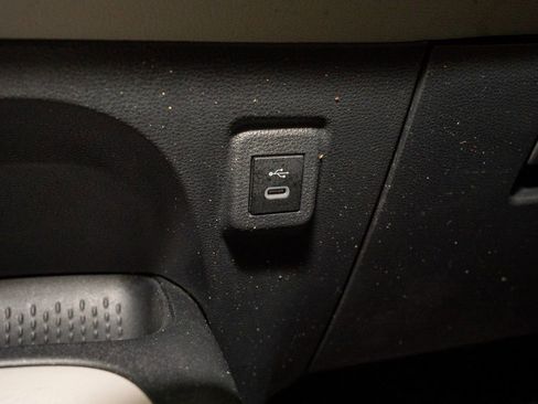 Used 2023 Toyota Corolla LE image 14