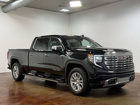 Used 2025 GMC Sierra 1500 Denali AWD/4WD image 22