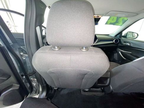 Used 2024 Chevrolet Trax LS w/ LS Convenience Package FWD image 35
