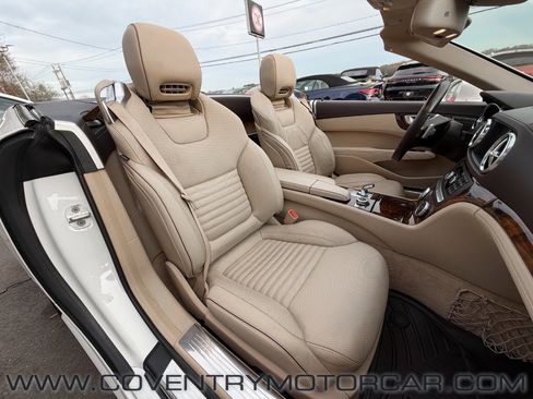 Used 2014 Mercedes-Benz SL 550 image 39