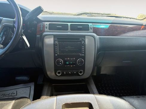 Used 2011 GMC Sierra 3500 SLT AWD/4WD image 11