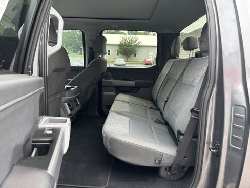 Used 2024 Ford F250 4x4 Crew Cab Super Duty image 13