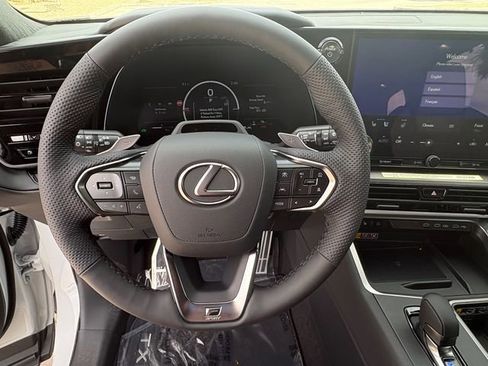 New 2026 Lexus TX 500h AWD image 14