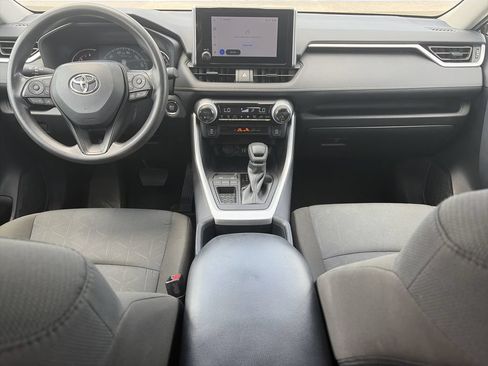 Used 2025 Toyota RAV4 XLE FWD image 13