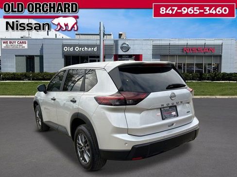Used 2025 Nissan Rogue S AWD/4WD image 6