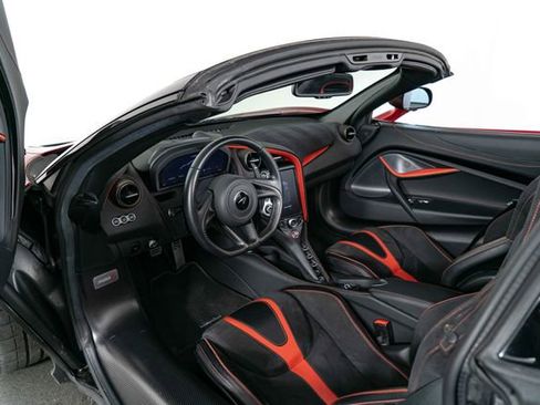 Used 2021 McLaren 720S Performance RWD image 16