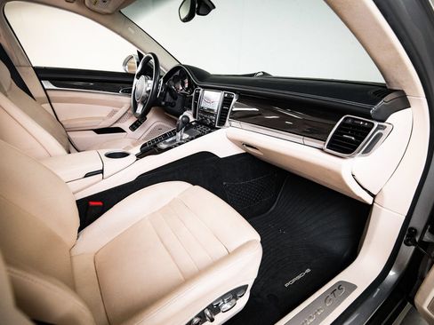 Certified 2015 Porsche Panamera GTS AWD/4WD image 28