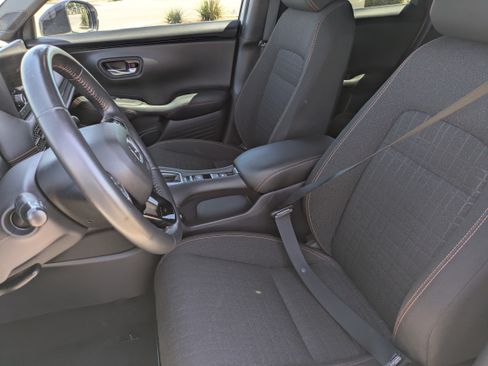 Used 2023 Honda HR-V Sport image 26